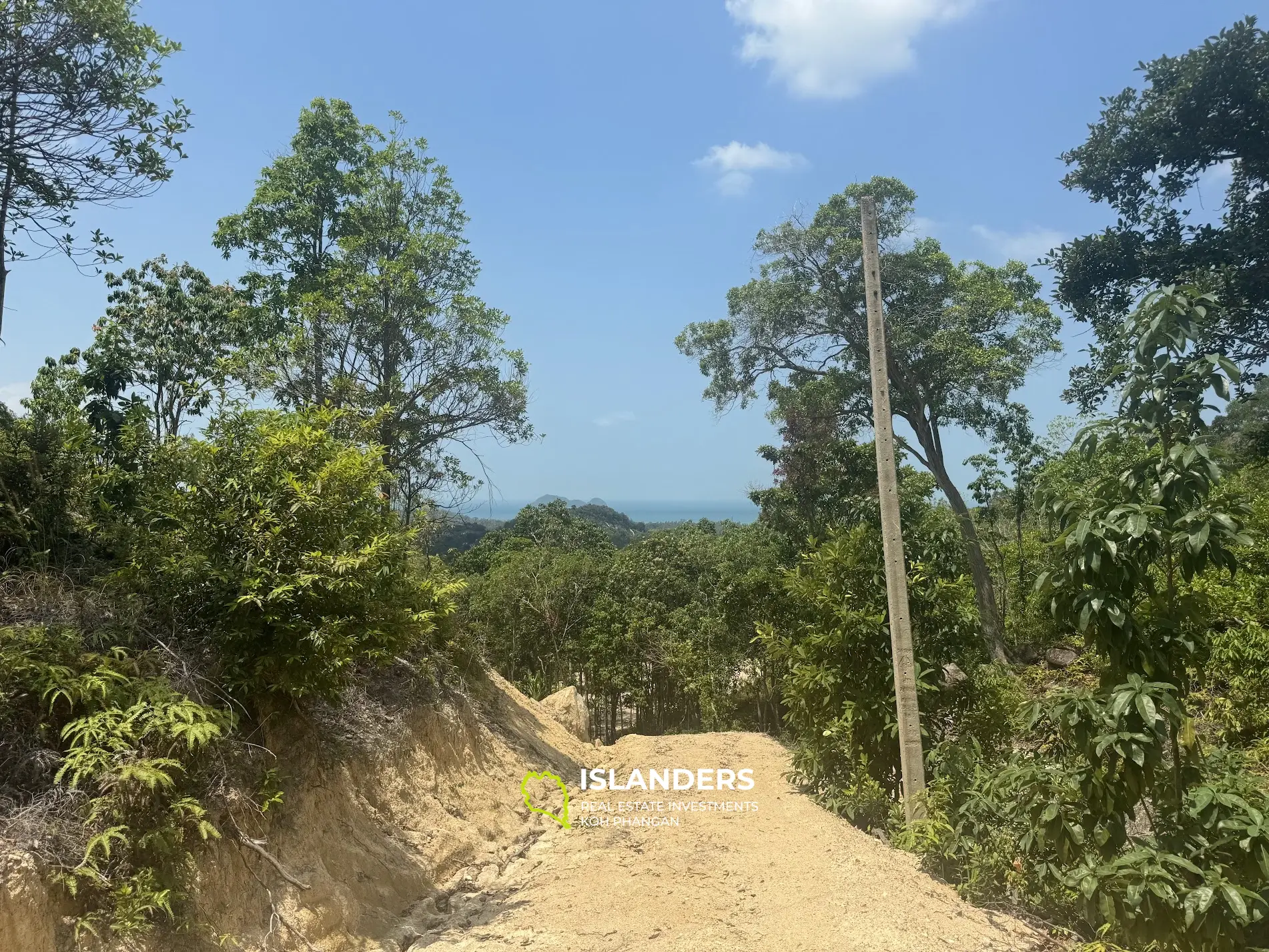 Seaview and jungleview land with good potential  (dirty road, no electricity), 5,6725 Rai