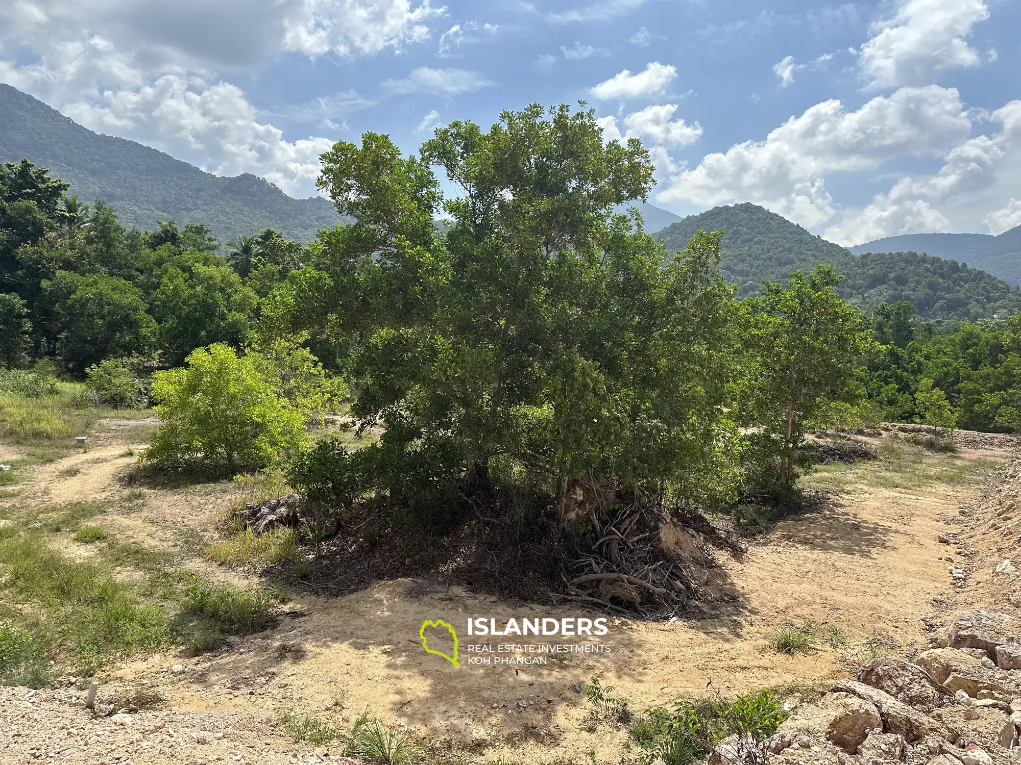 Flat land with amaizing Mountain View on Chalock Ban Kao