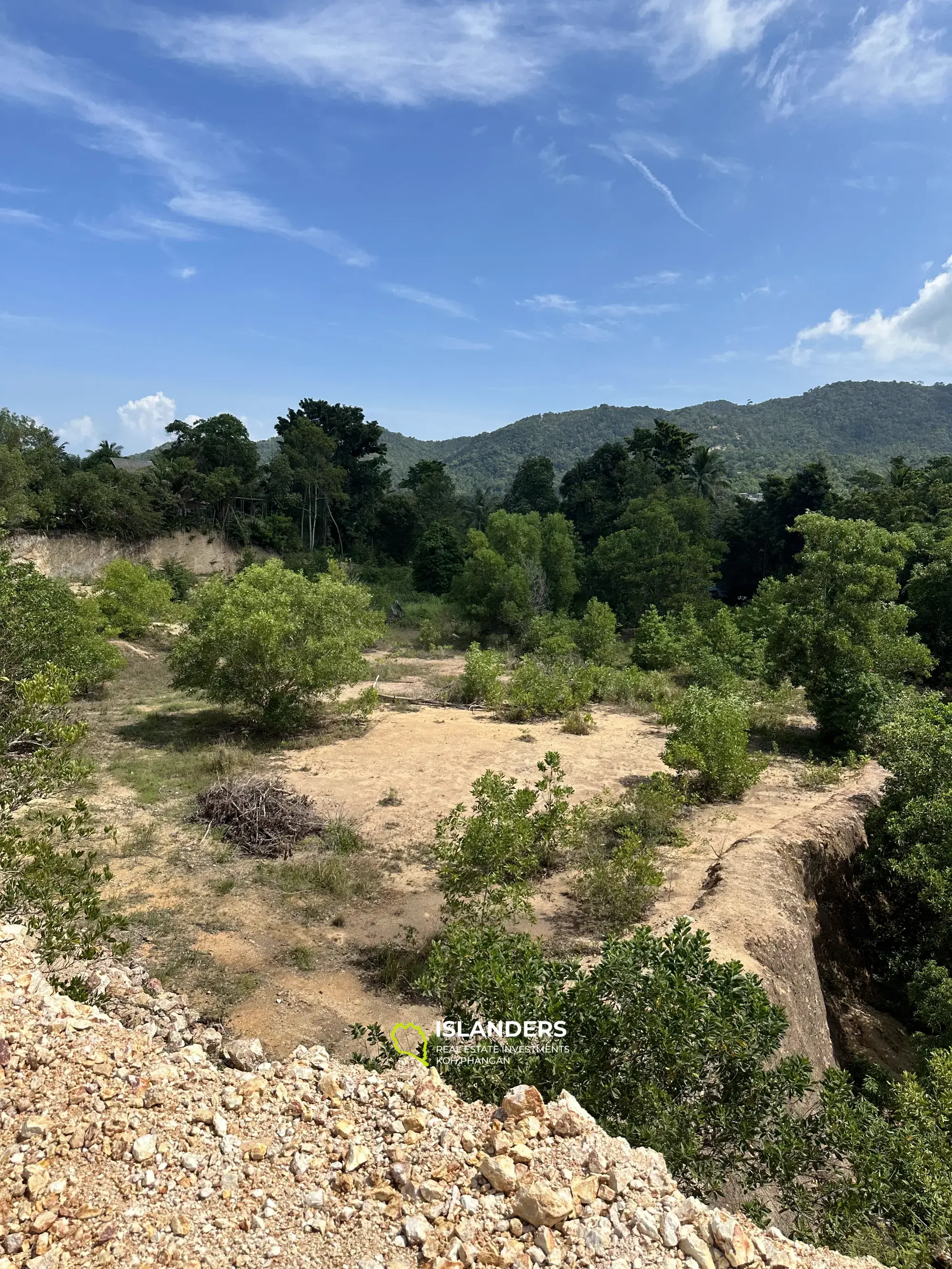 Flat land with amaizing Mountain View on Chalock Ban Kao