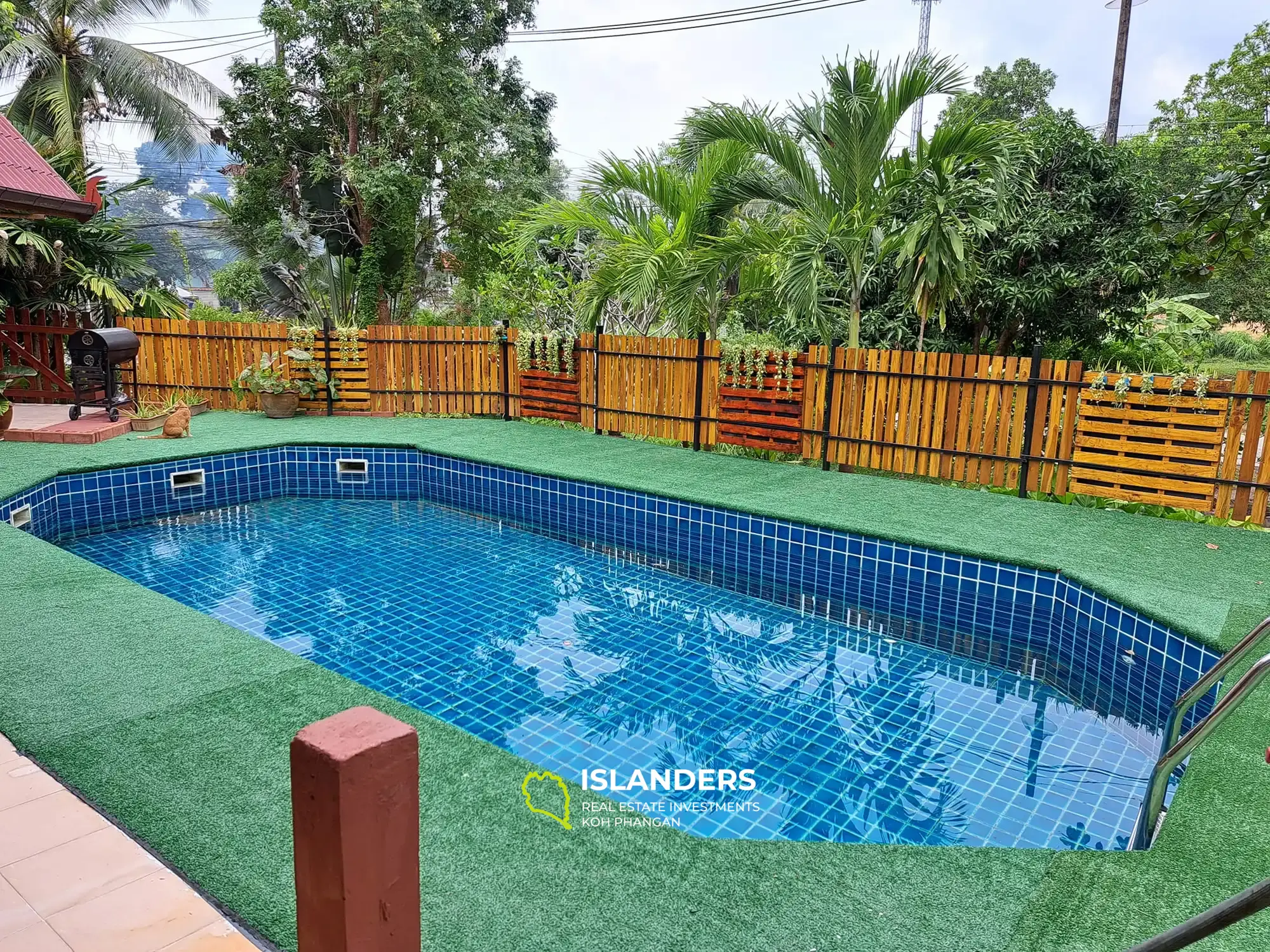 3-bedroom house with swimming pool TO RENOVATE