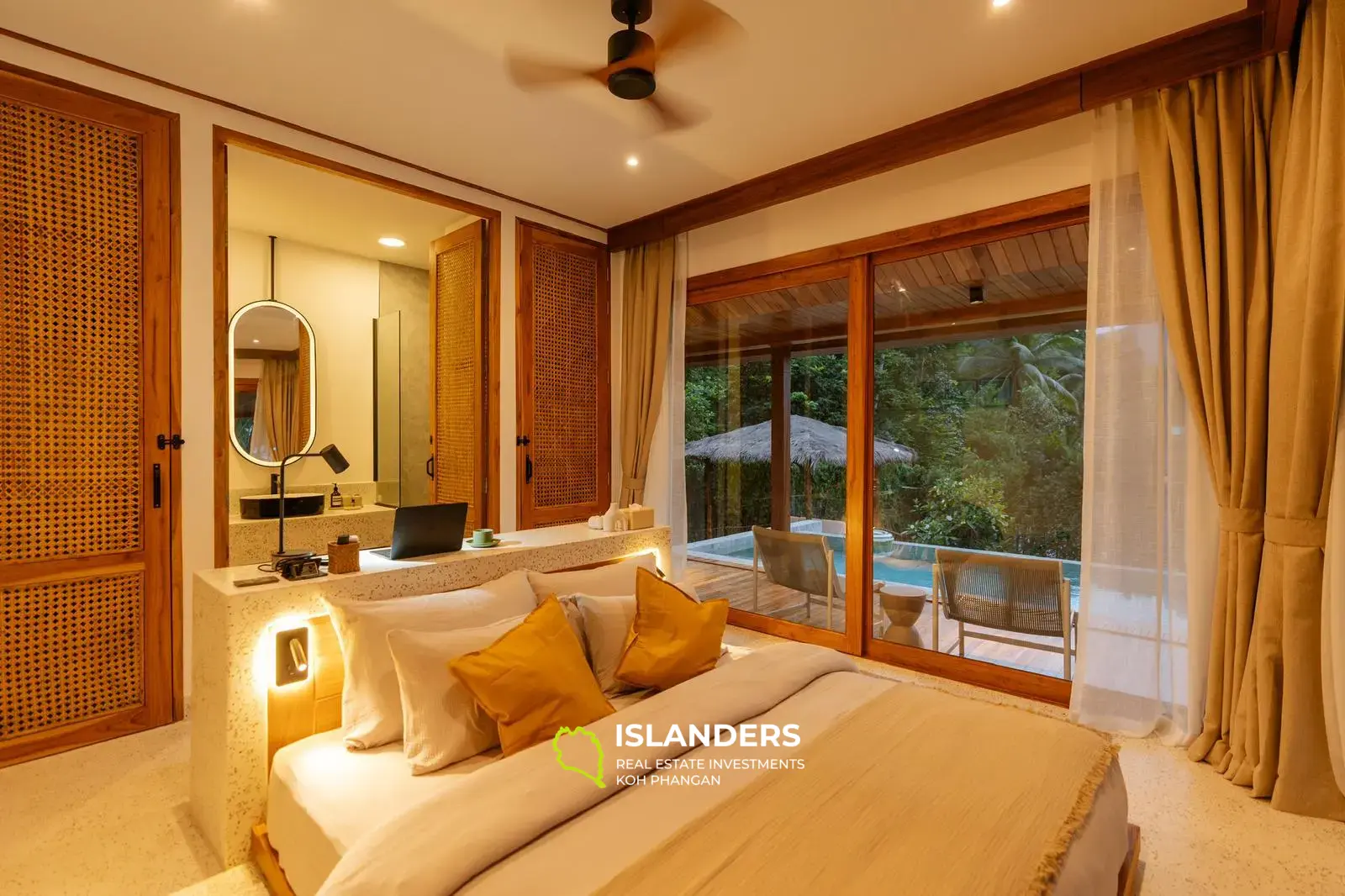 Brand new Teak villa in Chaloklum