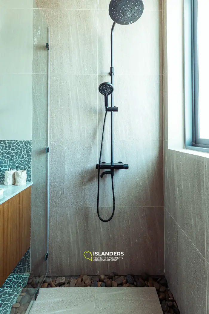 Hinkong 3 Beedroom New Stylish Villa, 2 min from the beach