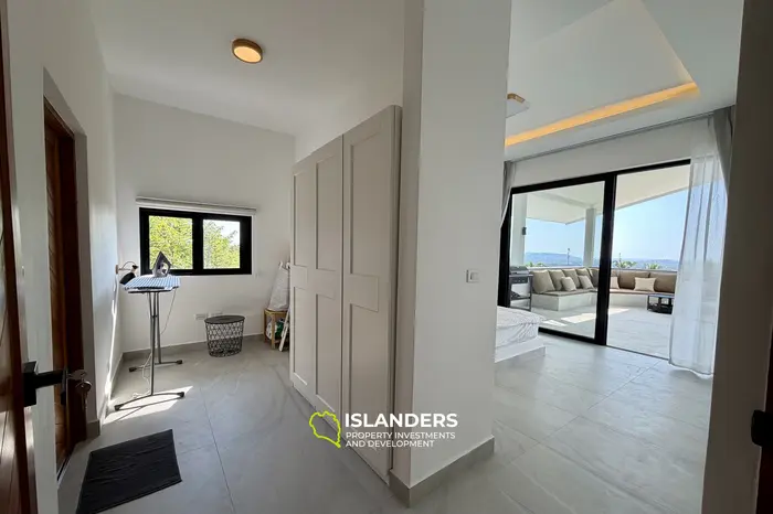 Exquisite Sea View Villa in Koh Phangan