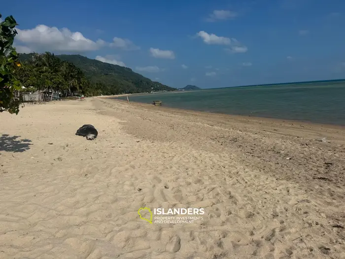 Beach front land (flat)