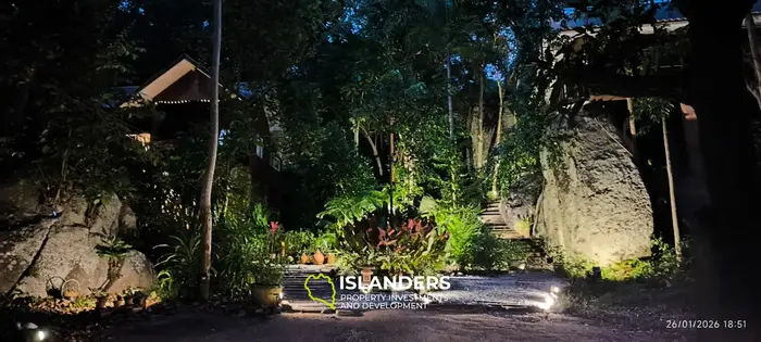 อสังหาริมทรัพย์เพื่อการลงทุนพร้อมบ้านสองหลังขาย - เกาะพะงัน