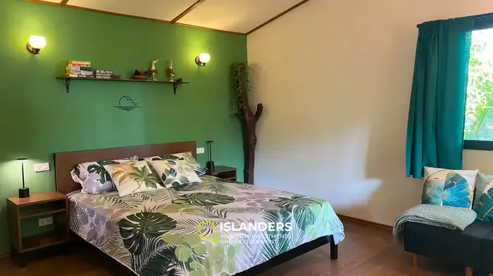 อสังหาริมทรัพย์เพื่อการลงทุนพร้อมบ้านสองหลังขาย - เกาะพะงัน