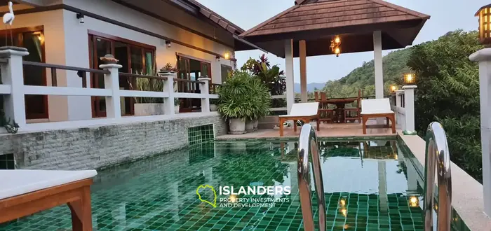 Two-story 6-bdrm pool villa with a large plot with sea views (Bangrak)