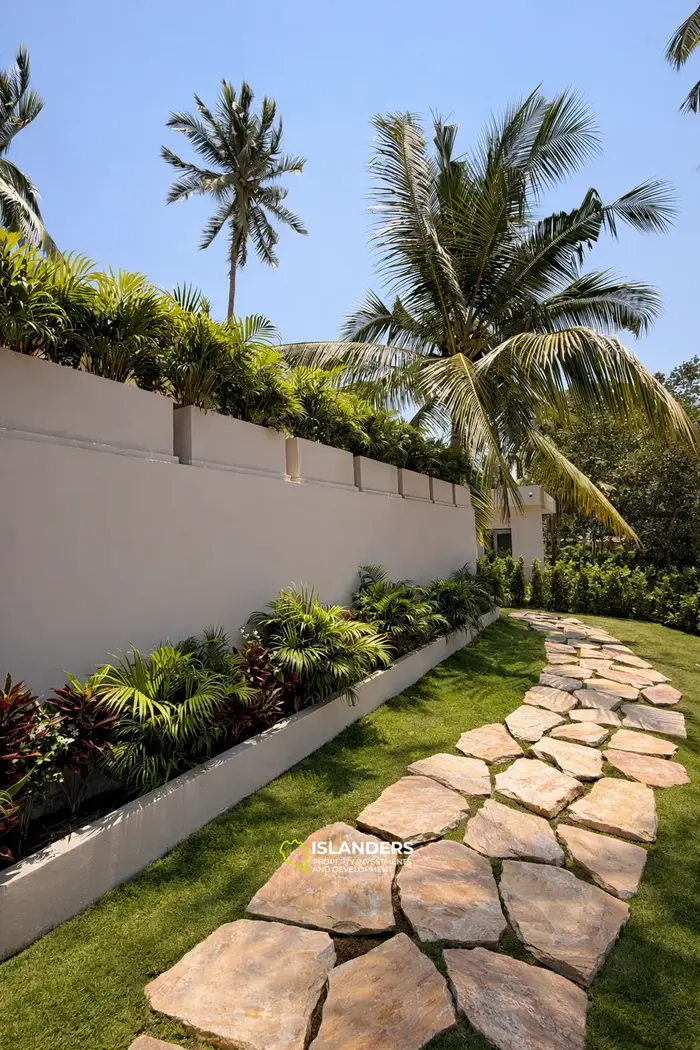 Luxury 2-bedroom villas in central location