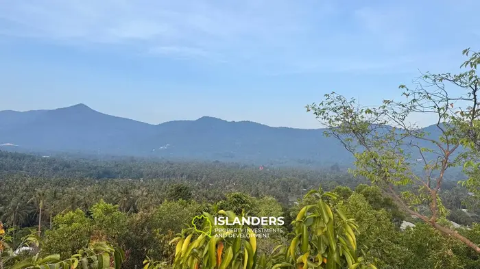 Prime Sea View Land in the Heart of the Island