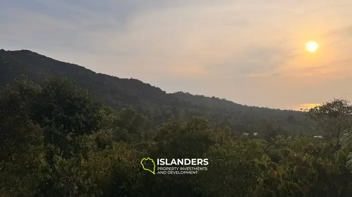 Prime Sea View Land in the Heart of the Island