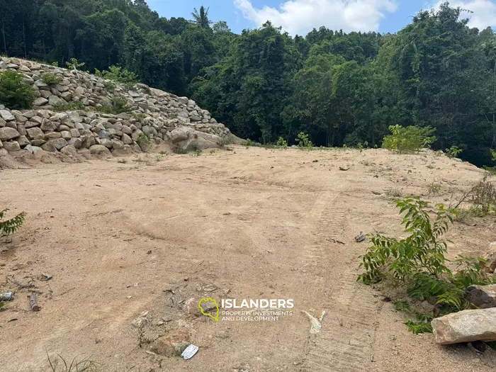 Exquisite Land for Sale in Koh Phangan with Stunning Mountain Views
