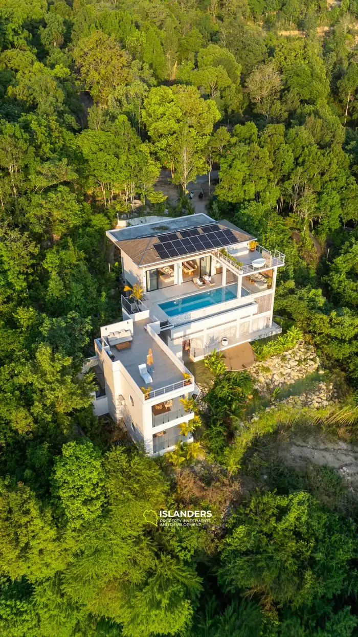 Luxurious Villa with Breathtaking Sea Views in Koh Phangan