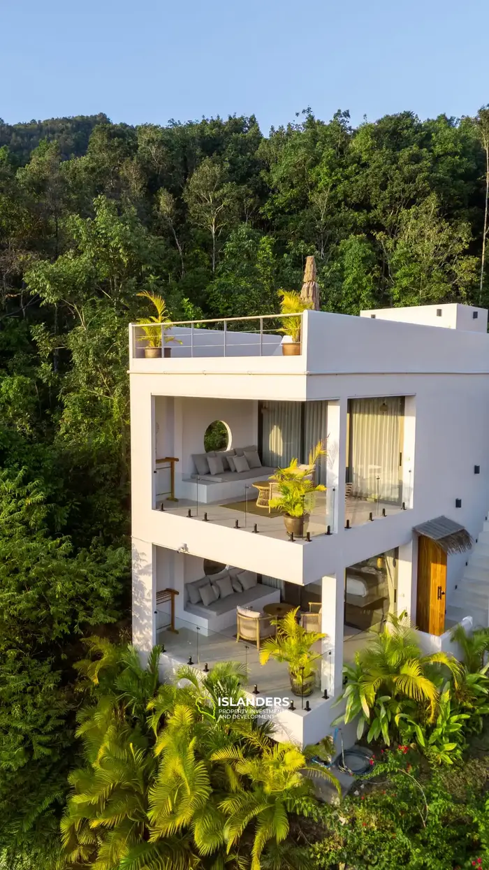 Luxurious Villa with Breathtaking Sea Views in Koh Phangan