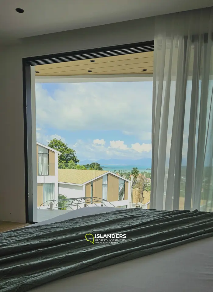 Brand new 3 bdrm pool villa with panoramic sea views (Plai Laem)