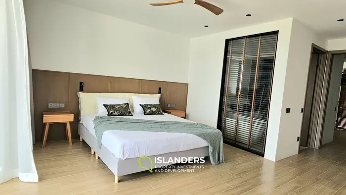 Brand new 3 bdrm pool villa with panoramic sea views (Plai Laem)