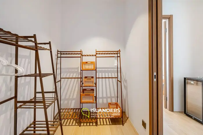 Brand new 3 bdrm pool villa with panoramic sea views (Plai Laem)