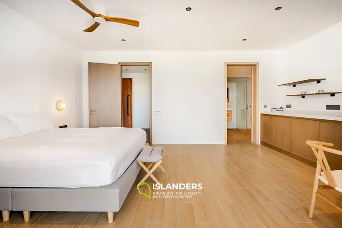 Brand new 3 bdrm pool villa with panoramic sea views (Plai Laem)