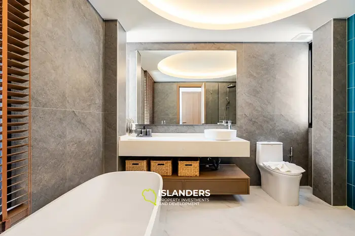 Brand new 3 bdrm pool villa with panoramic sea views (Plai Laem)