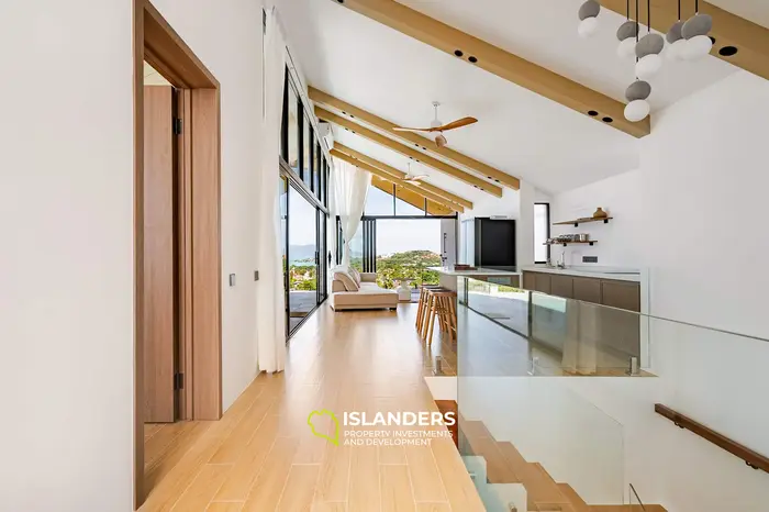 Brand new 3 bdrm pool villa with panoramic sea views (Plai Laem)