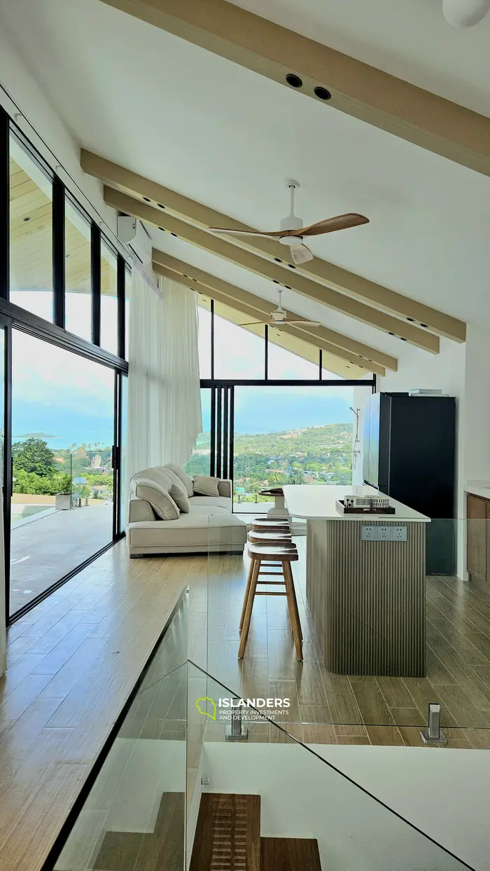 Brand new 3 bdrm pool villa with panoramic sea views (Plai Laem)