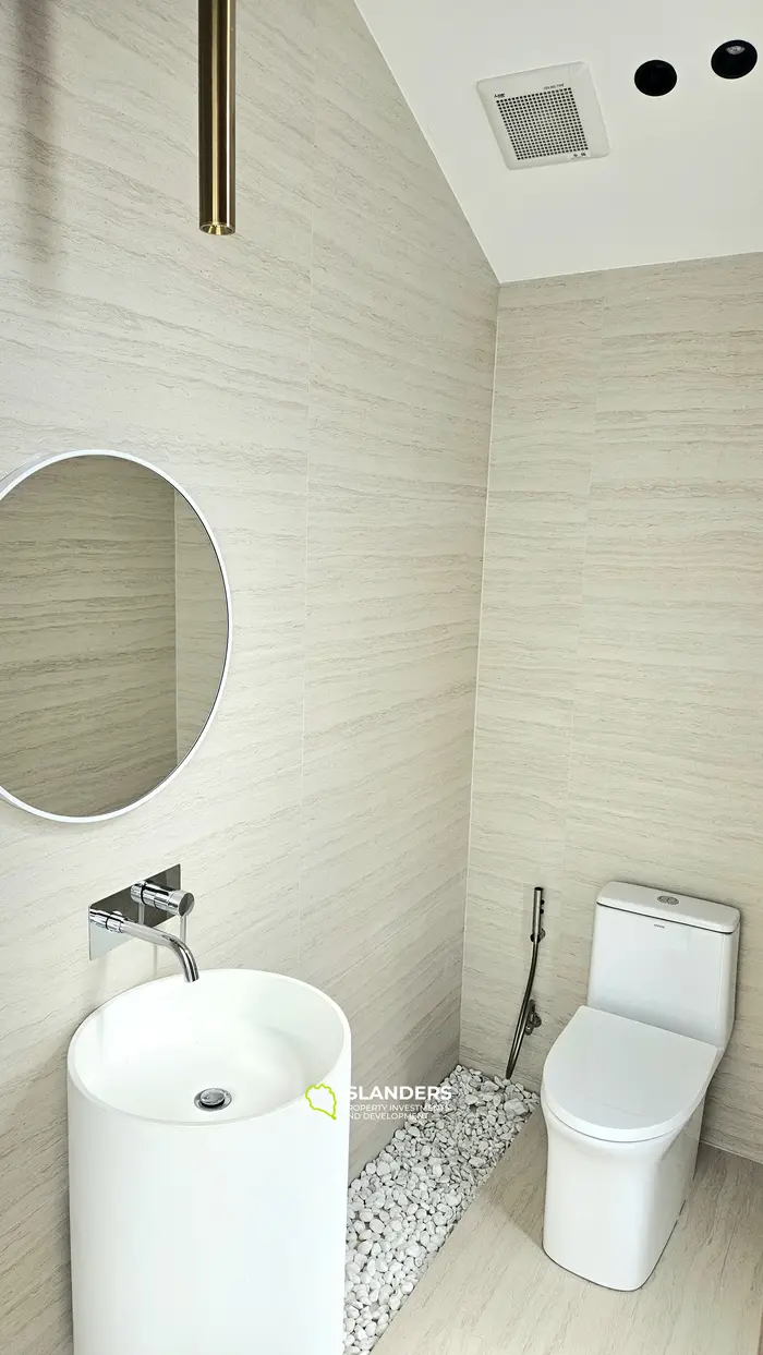 Brand new 3 bdrm pool villa with panoramic sea views (Plai Laem)