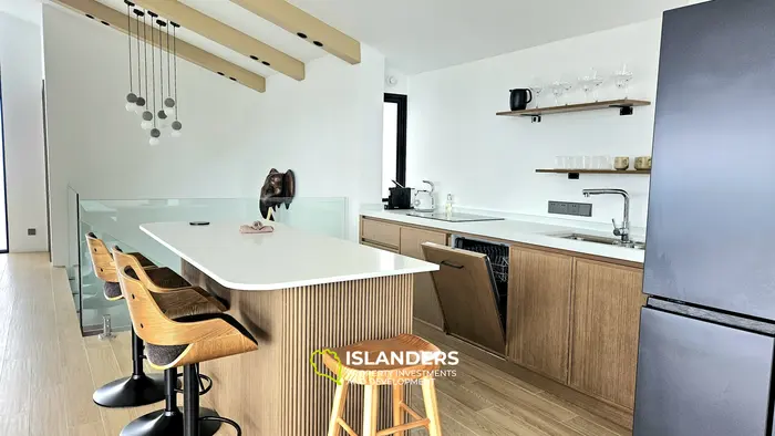 3 bdrm pool villa with sea and Big Buddha view (Plai Laem)