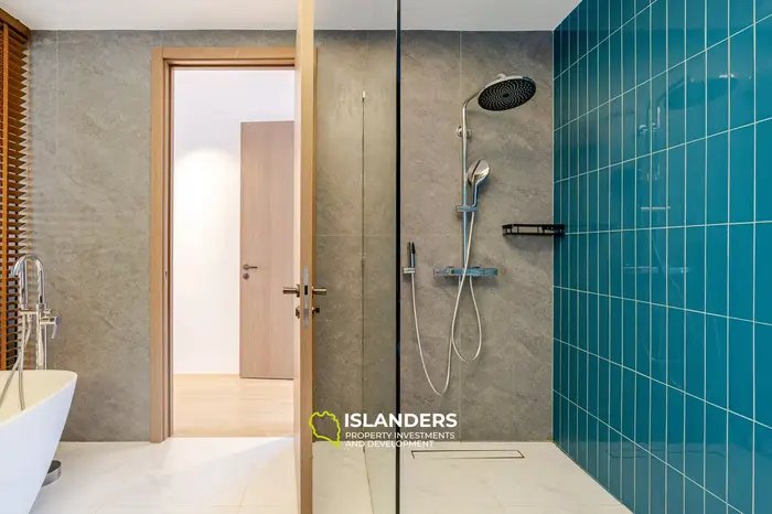 3 bdrm pool villa with sea and Big Buddha view (Plai Laem)