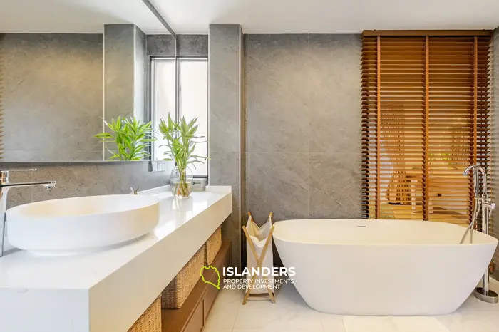 3 bdrm pool villa with sea and Big Buddha view (Plai Laem)