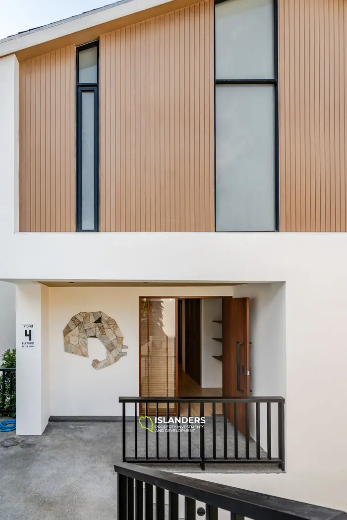 3 bdrm pool villa with sea and Big Buddha view (Plai Laem)