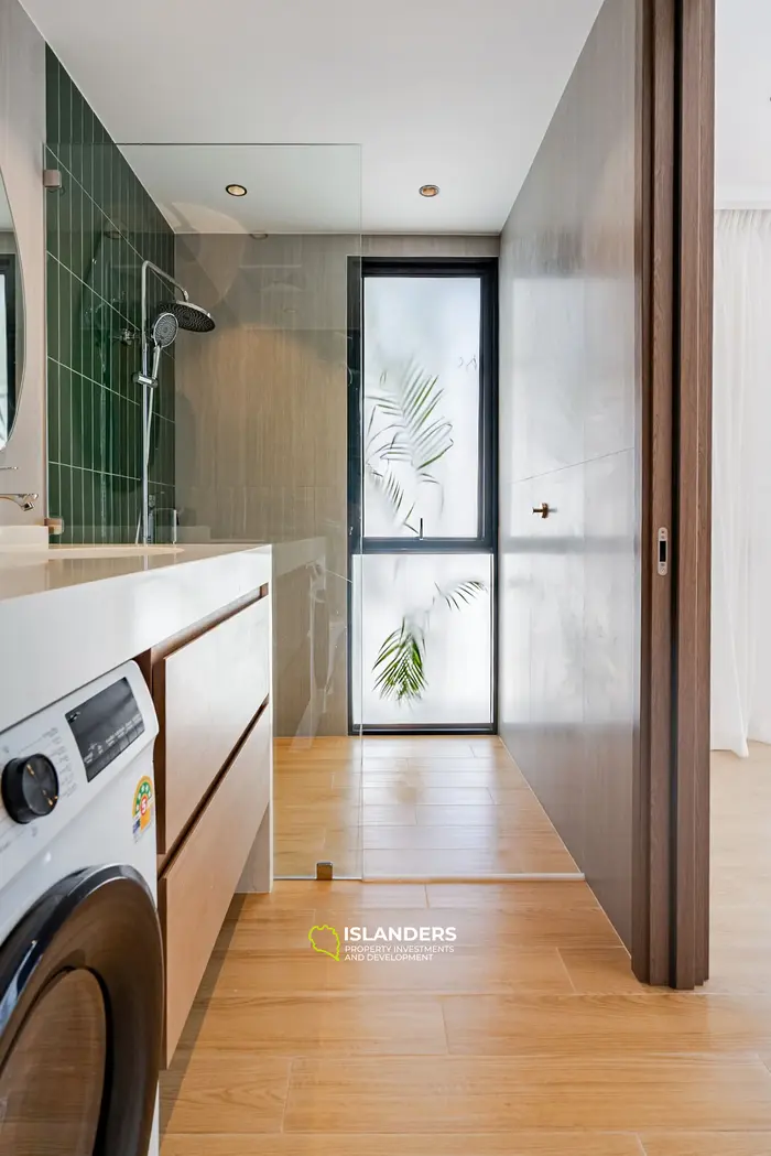 Brand new 3 bdrm pool villa with sea view (Plai Laem)