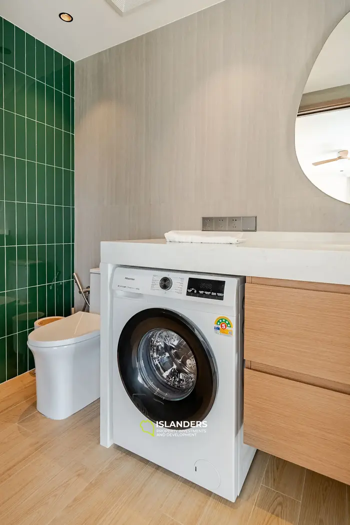 Brand new 3 bdrm pool villa with sea view (Plai Laem)