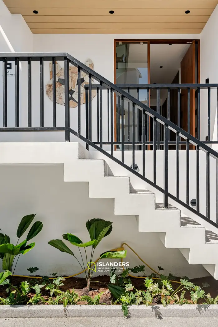 Brand new 3 bdrm pool villa with sea view (Plai Laem)