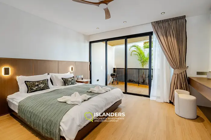 Brand new 3 bdrm pool villa with sea view (Plai Laem)