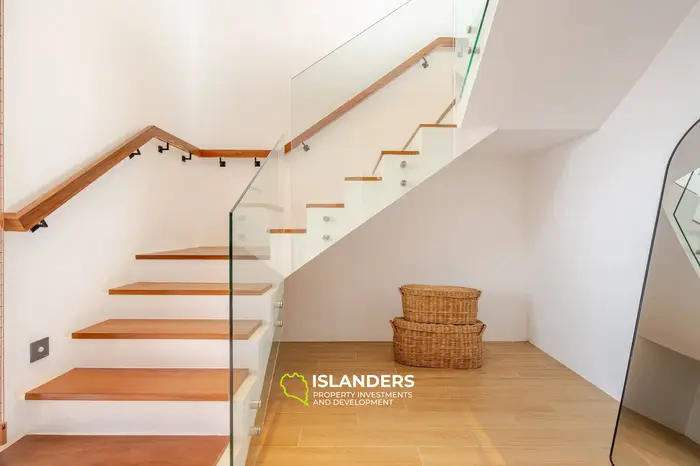 Cozy 3-bdrm pool villa overlooking the sea (Plai Laem)