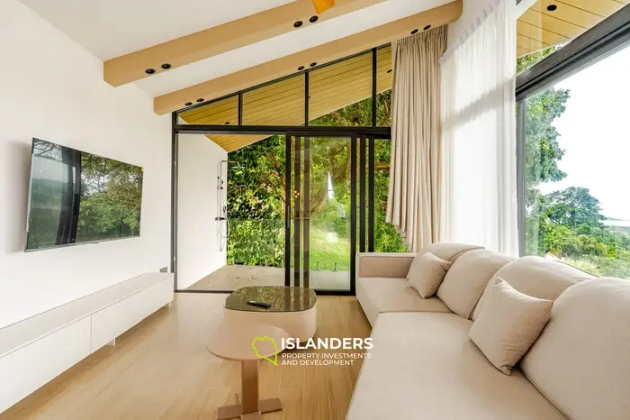 Cozy 3-bdrm pool villa overlooking the sea (Plai Laem)