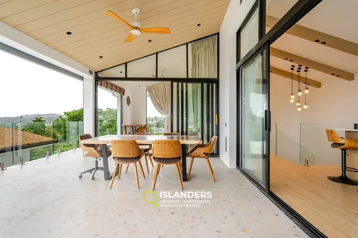 Cozy 3-bdrm pool villa overlooking the sea (Plai Laem)