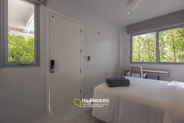 Modern 4-bdrm pool villa with cinema and partial sea view (Plai Laem)