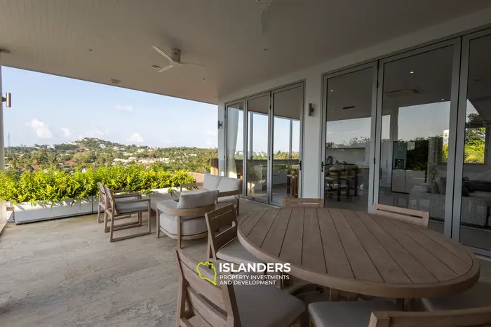 Modern 4-bdrm pool villa with cinema and partial sea view (Plai Laem)