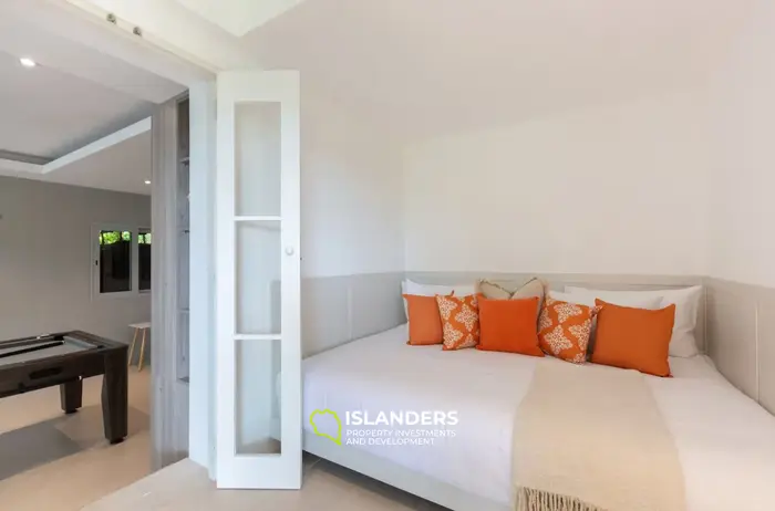 4-bdrm pool villa with panoramic views of the bay and sea (Bophut)