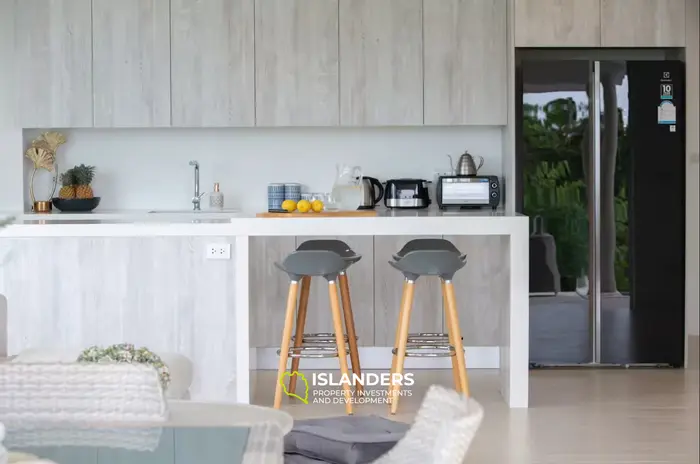 4-bdrm pool villa with panoramic views of the bay and sea (Bophut)