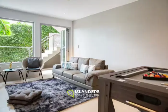 4-bdrm pool villa with panoramic views of the bay and sea (Bophut)