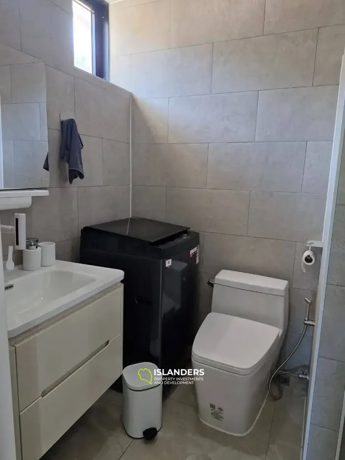 Exquisite Mountain-View 3BD Villa for Sale in  Mae Haad (Koh Phangan)