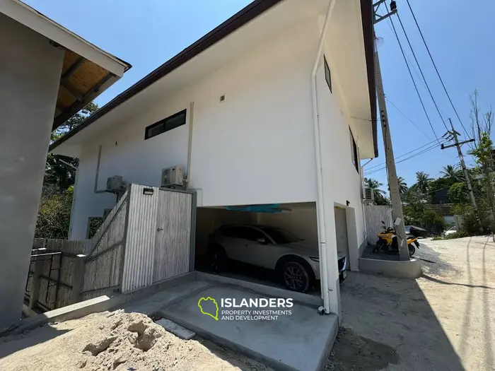 Exquisite Mountain-View 3BD Villa for Sale in  Mae Haad (Koh Phangan)