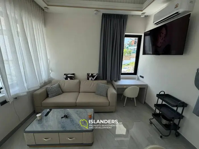 Exquisite Mountain-View 3BD Villa for Sale in  Mae Haad (Koh Phangan)