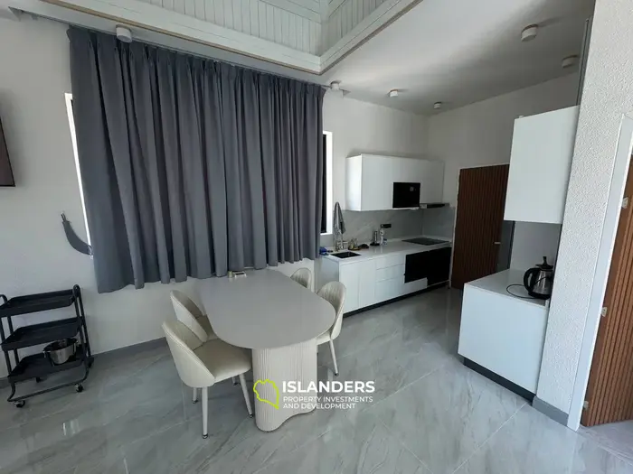 Exquisite Mountain-View 3BD Villa for Sale in  Mae Haad (Koh Phangan)