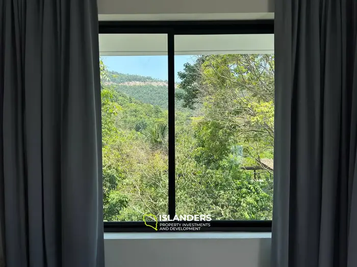 Exquisite Mountain-View 3BD Villa for Sale in  Mae Haad (Koh Phangan)