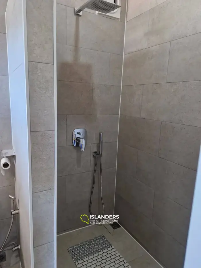 Exquisite Mountain-View 3BD Villa for Sale in  Mae Haad (Koh Phangan)