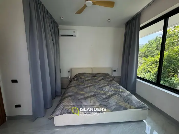 Exquisite Mountain-View 3BD Villa for Sale in  Mae Haad (Koh Phangan)