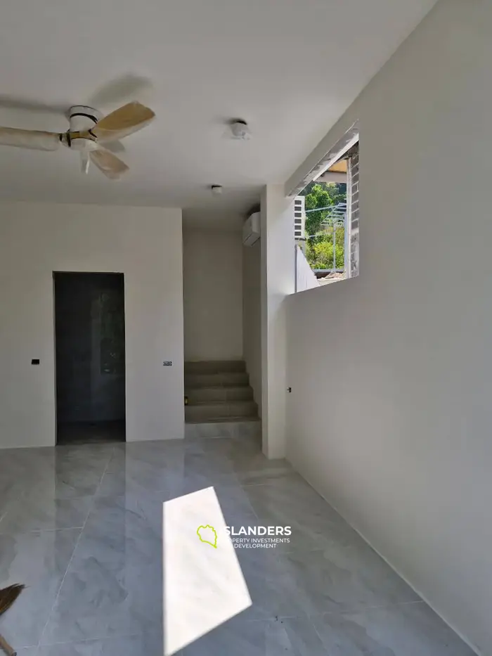 Exquisite Mountain-View 3BD Villa for Sale in  Mae Haad (Koh Phangan)