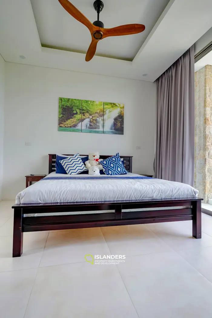 3-bdrm pool villa with large plot and sea view (Bophut)